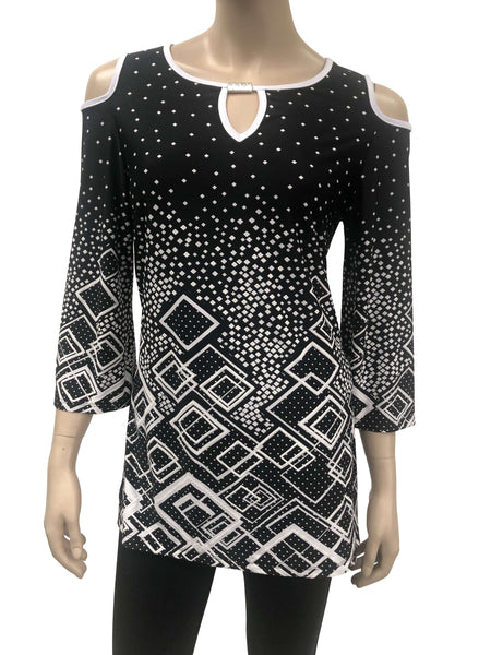 Women's Tops Large Sizes Quality Flattering Fit Black and White Stunning Print Made in Canada Yvonne Marie Boutiques
