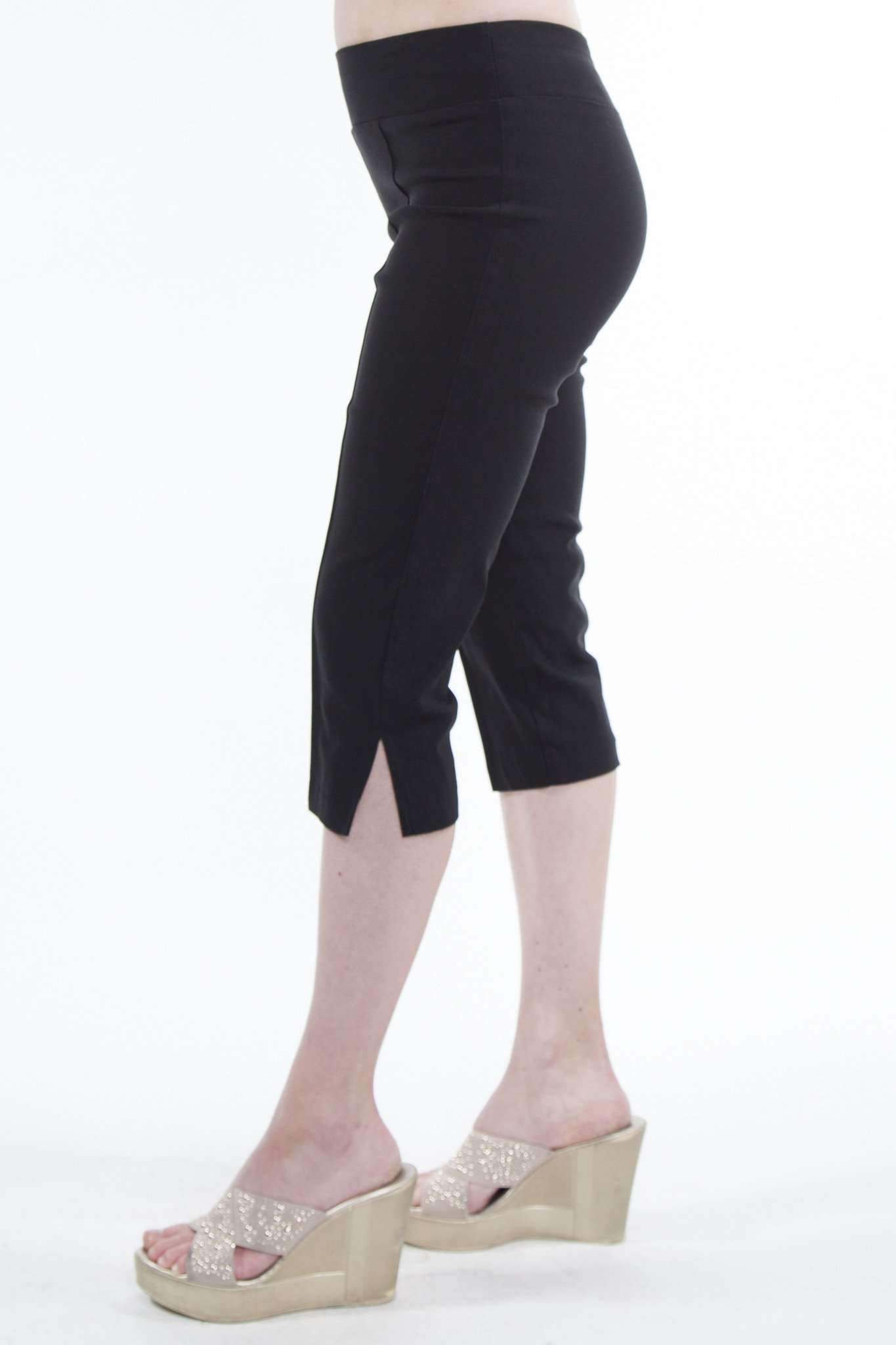Women's Stretch Pull-On Capri Pants, Black